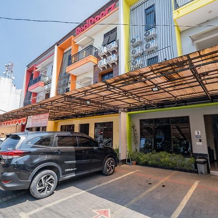 Reddoorz Near Taman Krida Budaya Malang Exterior foto