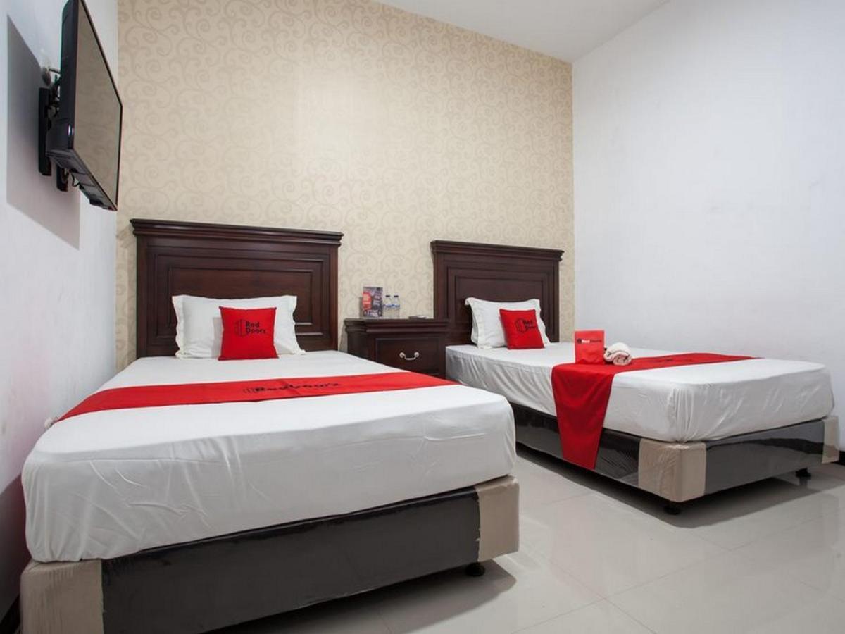 Reddoorz Near Taman Krida Budaya Malang Exterior foto