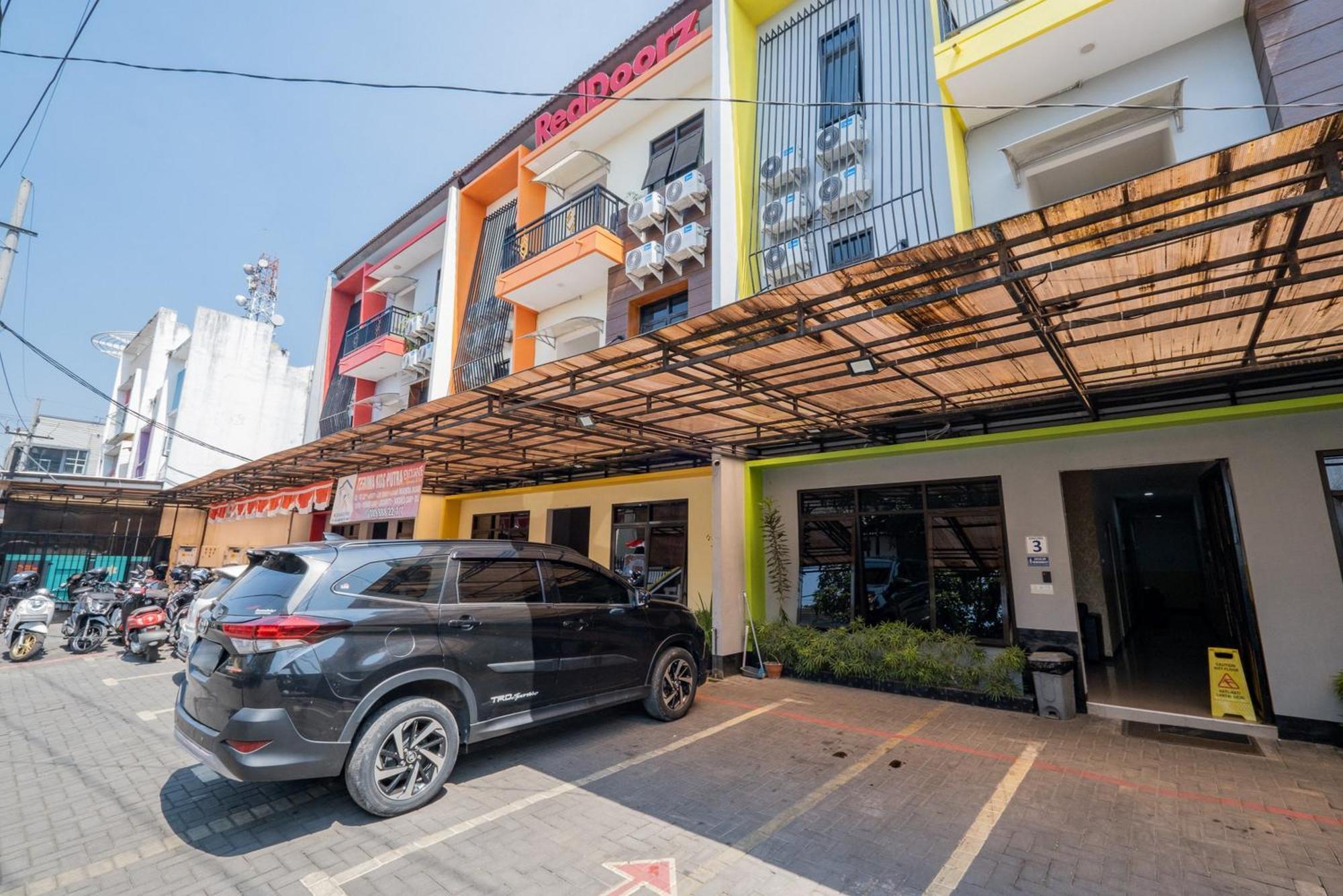 Reddoorz Near Taman Krida Budaya Malang Exterior foto