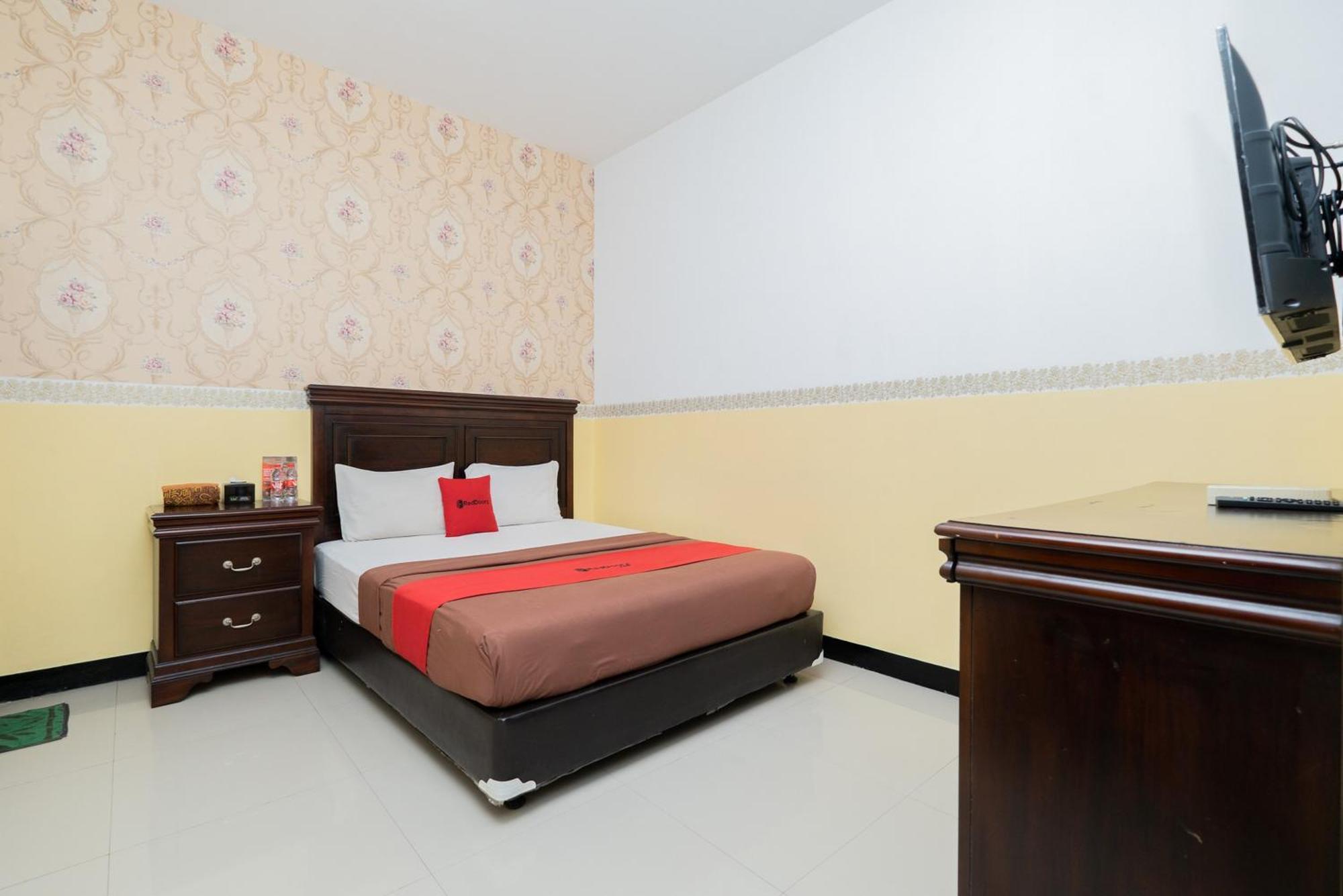 Reddoorz Near Taman Krida Budaya Malang Exterior foto